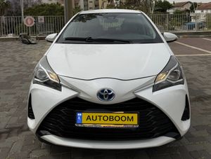 Toyota Yaris, 2020, photo