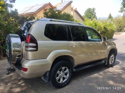 Toyota Land Cruiser 2nd hand, 2006, private hand