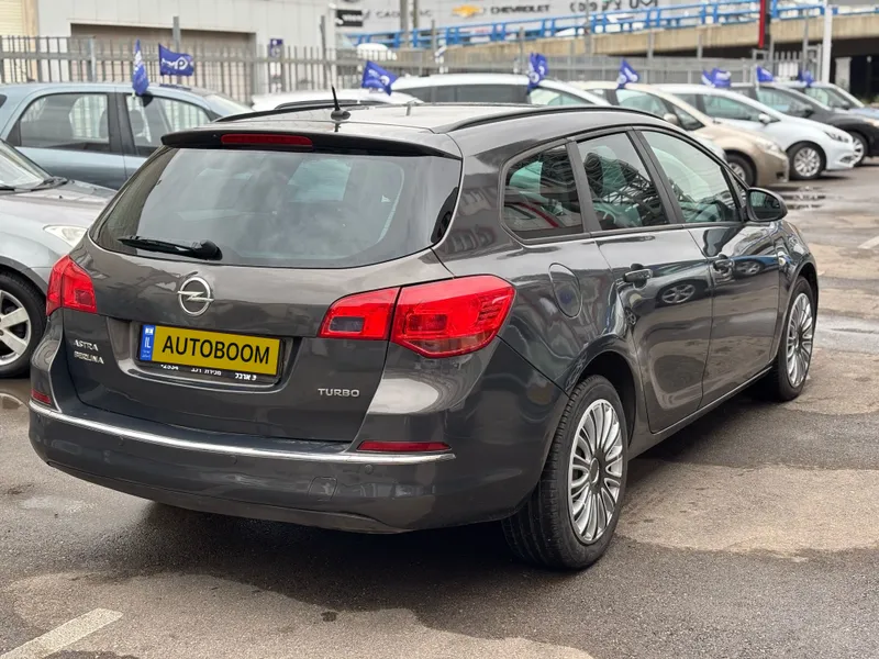 Opel Astra 2nd hand, 2014