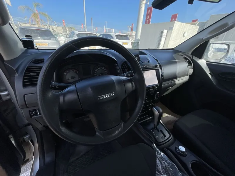 Isuzu D-Max 2nd hand, 2020, private hand