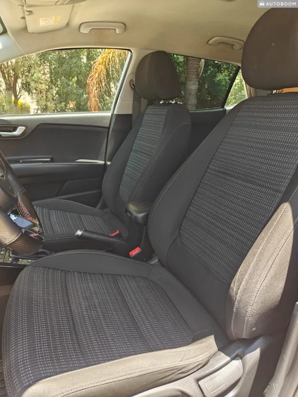 Kia Stonic 2nd hand, 2019, private