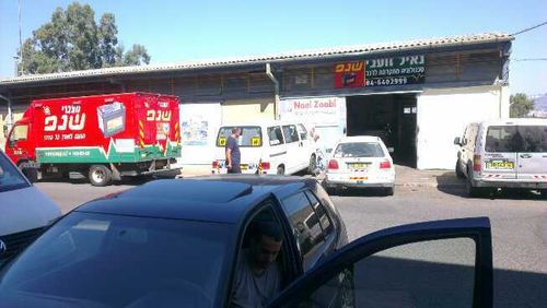 Garage Nail Zuabi. Photo 1