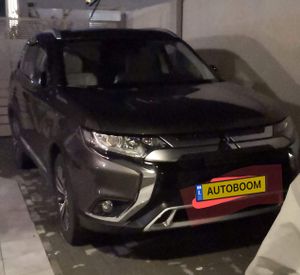 Mitsubishi Outlander, 2020, фото