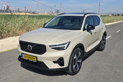 Volvo XC40, 2024, фото