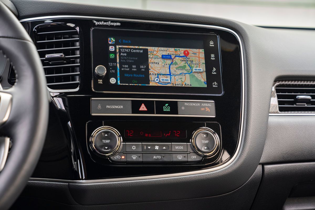 Mitsubishi Outlander 2018. Système de navigation. VUS 5-portes, 3 génération, restyling 3