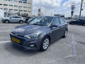 Hyundai i20, 2021, фото