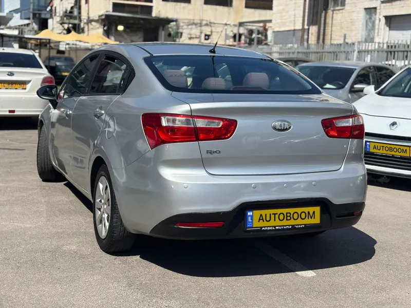Kia Rio 2nd hand, 2013