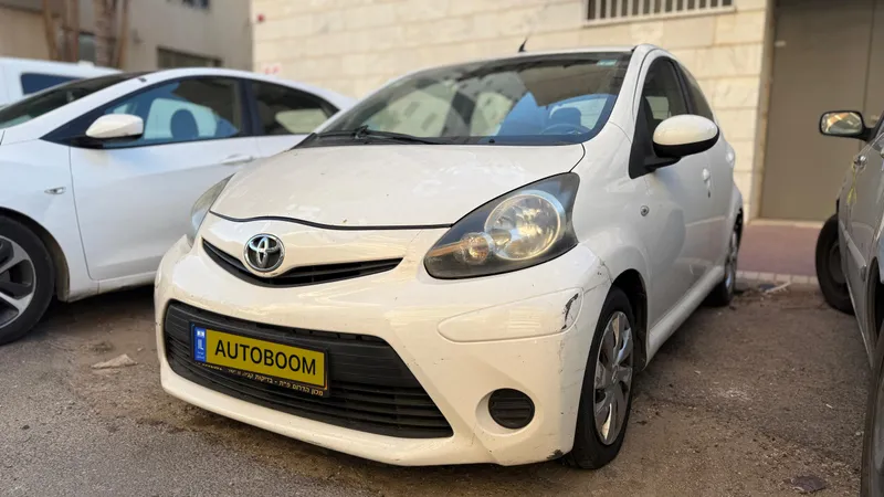 Toyota Aygo с пробегом, 2012