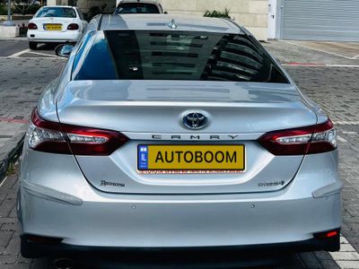 טויוטה קאמרי יד 2 רכב, 2020, פרטי