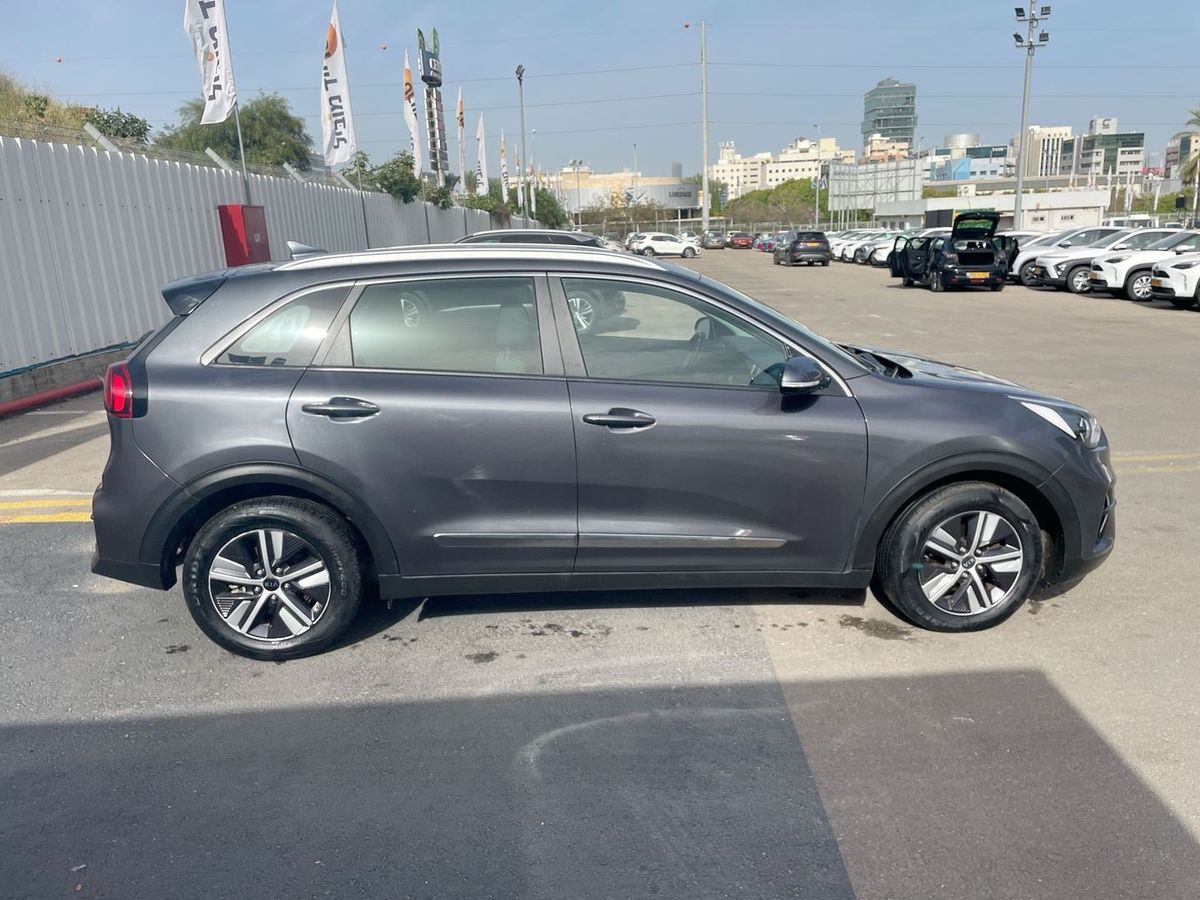 Kia Niro с пробегом, 2021