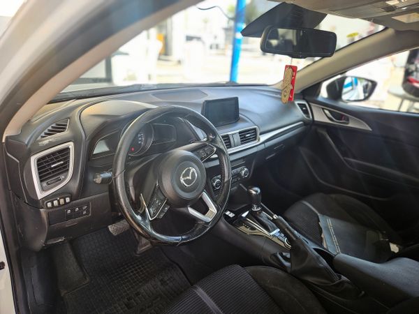 Mazda 3 с пробегом, 2018, частная рука