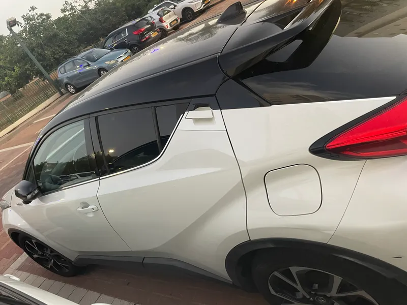 Toyota C-HR 2nd hand, 2018, private hand