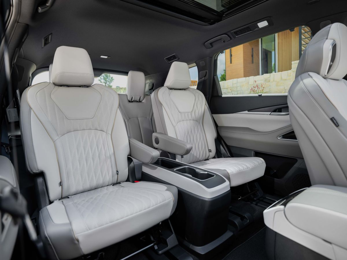 Infiniti QX60 2025. Задние сидения. Внедорожник 5 дв., 2 поколение, рестайлинг 2