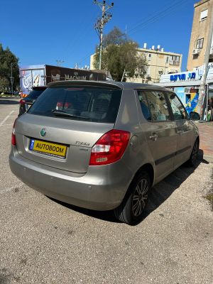 Škoda Fabia 2ème main, 2011, main privée