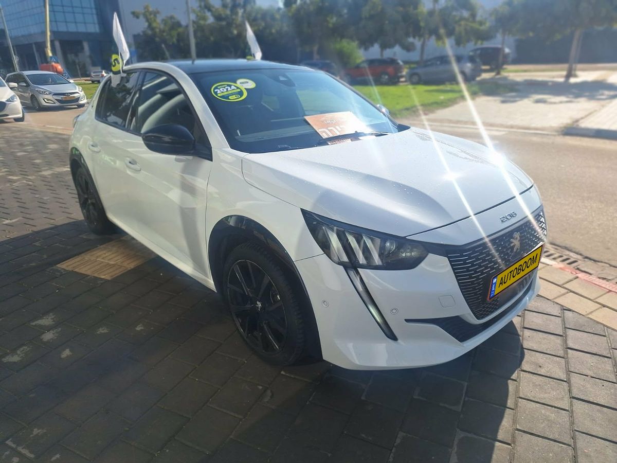 Peugeot 208 2nd hand, 2024, private