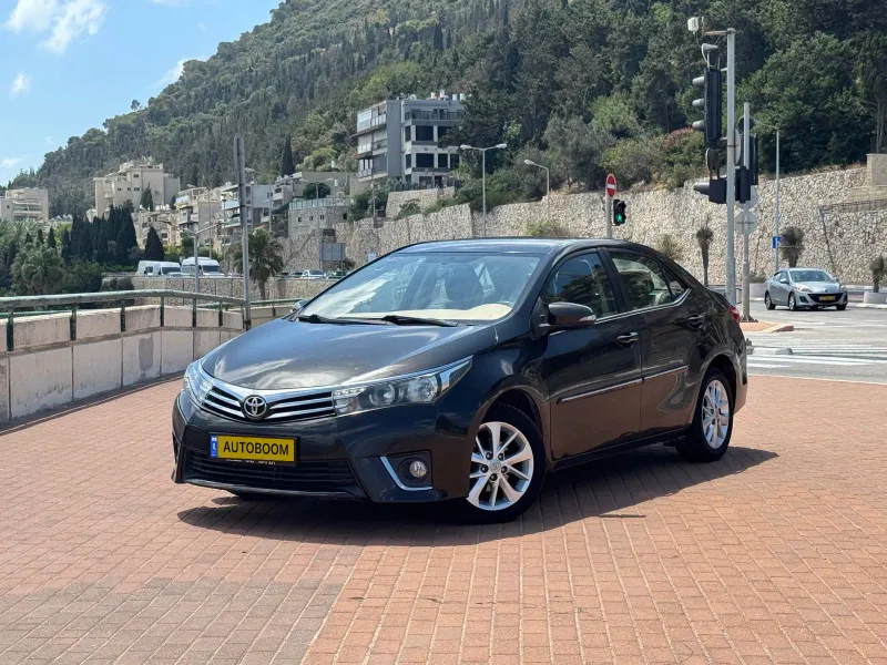 Toyota Corolla 2ème main, 2015, privée