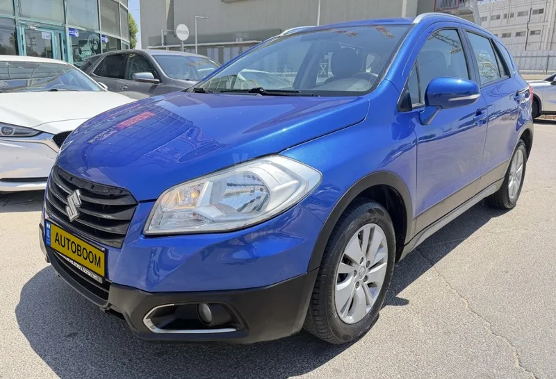 סוזוקי קרוסאובר SX4 יד 2 רכב, 2013