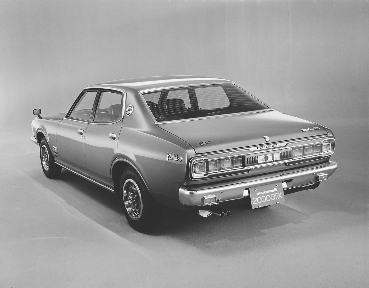 Nissan Bluebird 1971. Carrosserie, extérieur. Berline, 4 génération