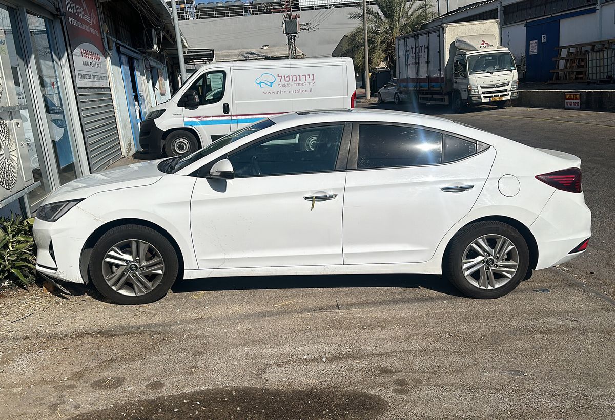 יונדאי אלנטרה יד 2 רכב, 2019, פרטי