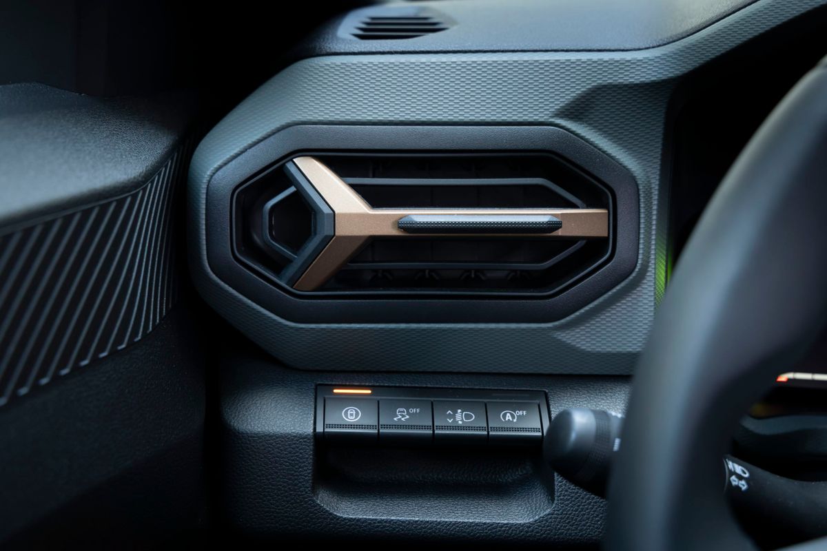 Dacia Bigster 2024. Деталь салона, интерьера. Внедорожник 5 дв., 1 поколение