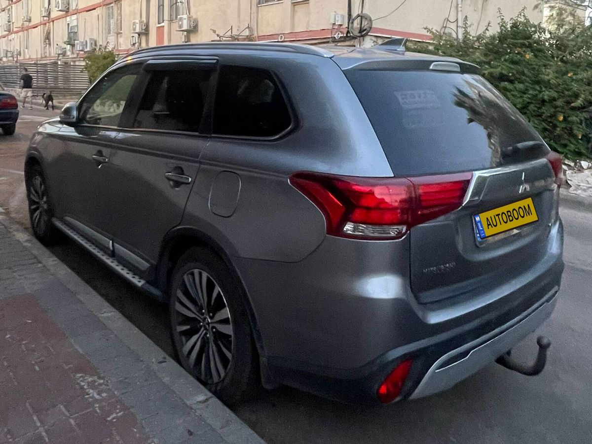Mitsubishi Outlander 2ème main, 2018, main privée