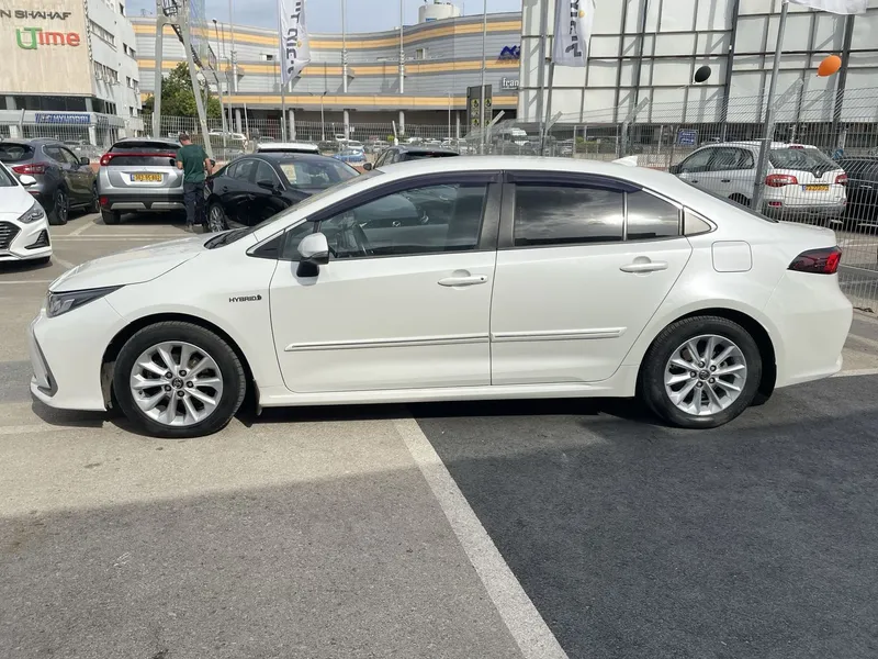 Toyota Corolla 2nd hand, 2019, private hand