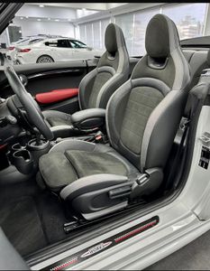 MINI Cabrio, 2020, photo