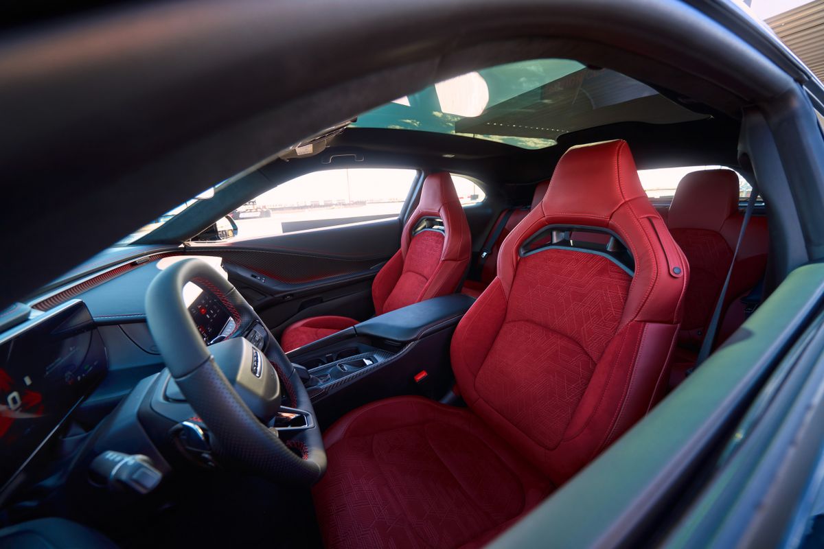 Dodge Charger 2024. Передние сидения. Купе, 7 поколение