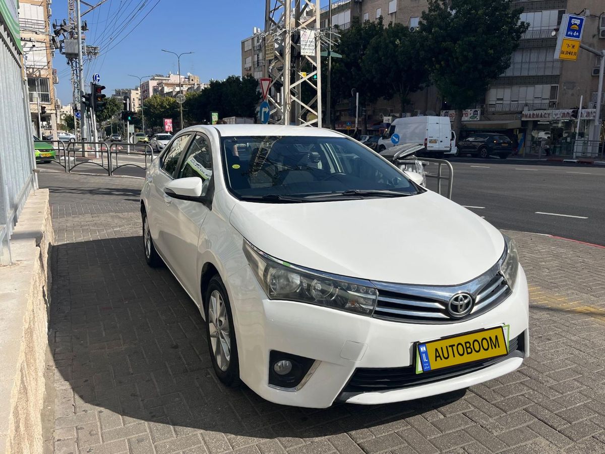 Toyota Corolla 2ème main, 2014, main privée