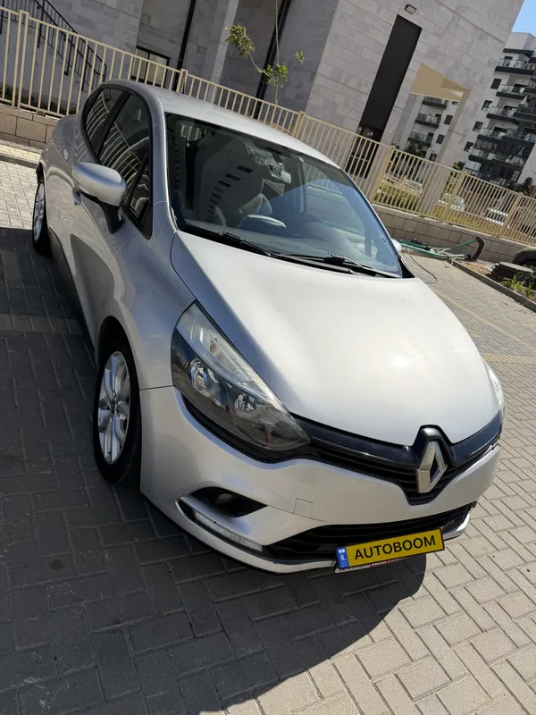 Renault Clio 2nd hand, 2018, private