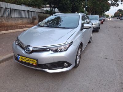 Toyota Auris с пробегом, 2017, частная рука