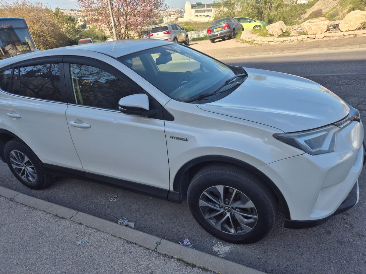 Toyota RAV4 2nd hand, 2016, private hand