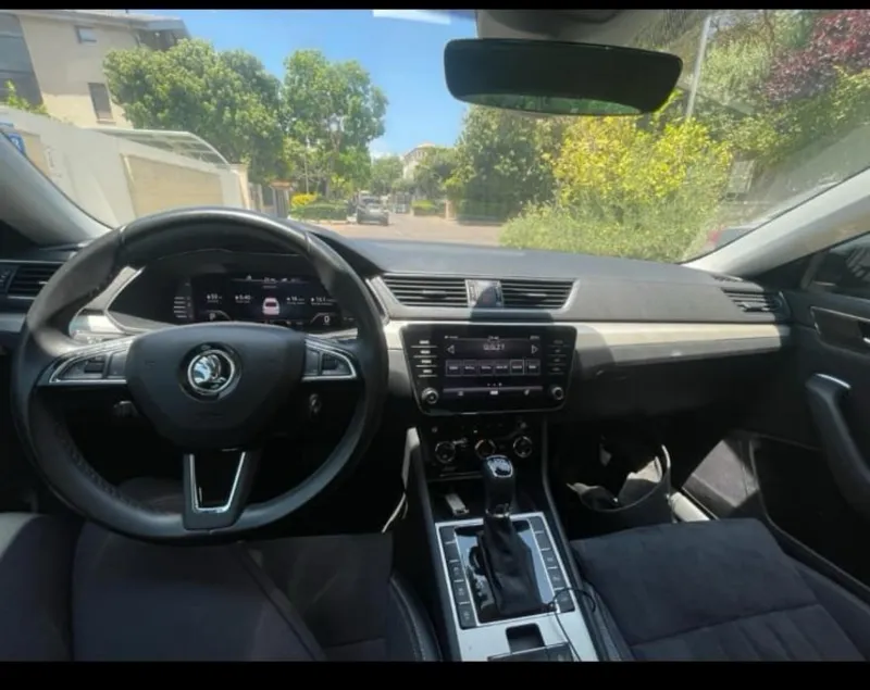 Skoda Superb с пробегом, 2019, частная рука