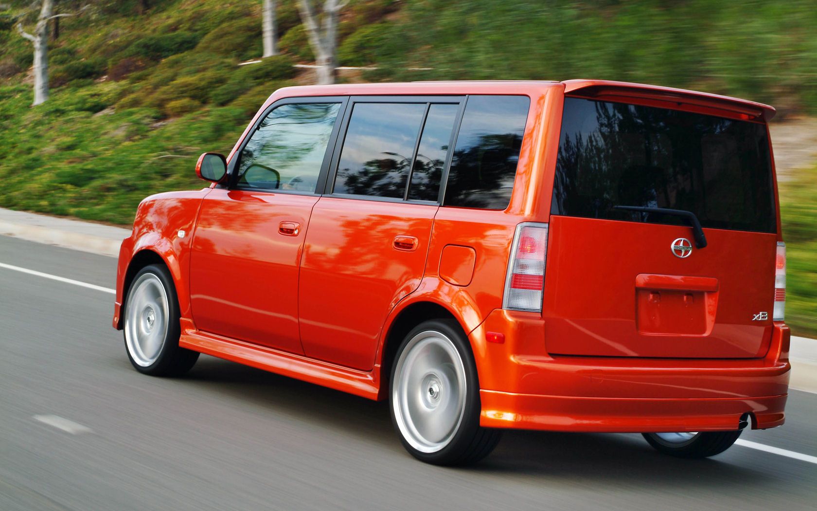 Тойота XB Scion 1