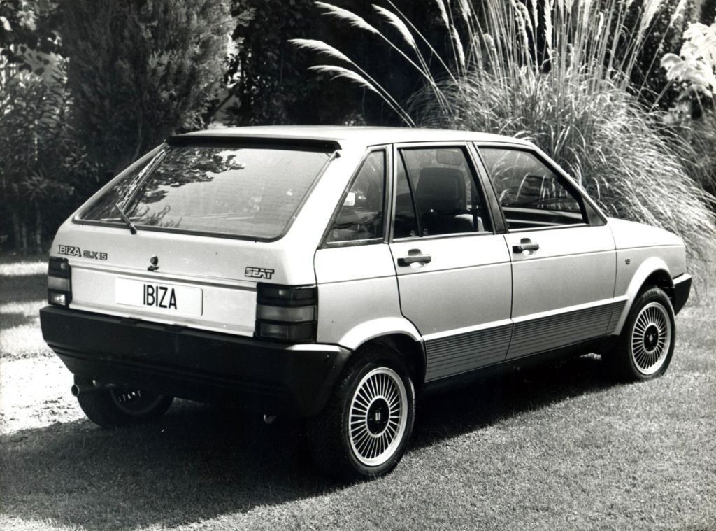 SEAT Ibiza 1984. Carrosserie, extérieur. Mini 5-portes, 1 génération