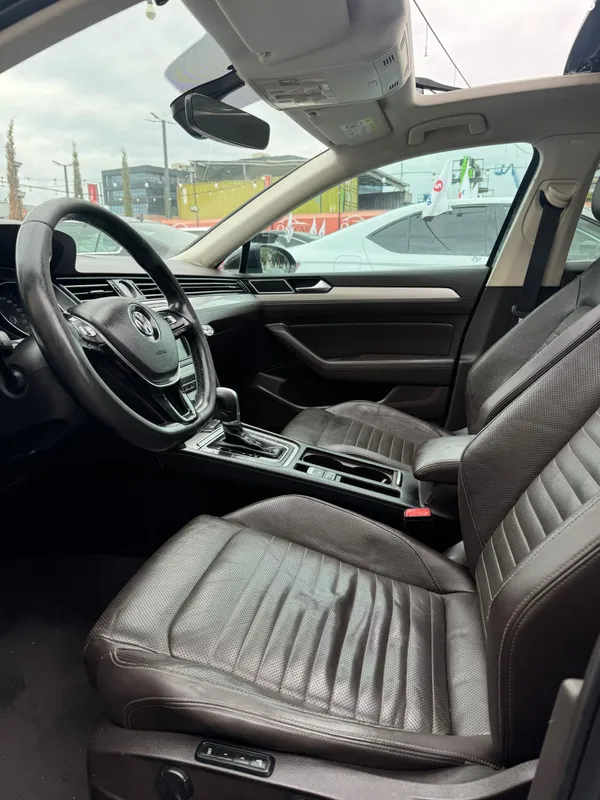 Volkswagen Passat с пробегом, 2017, частная рука