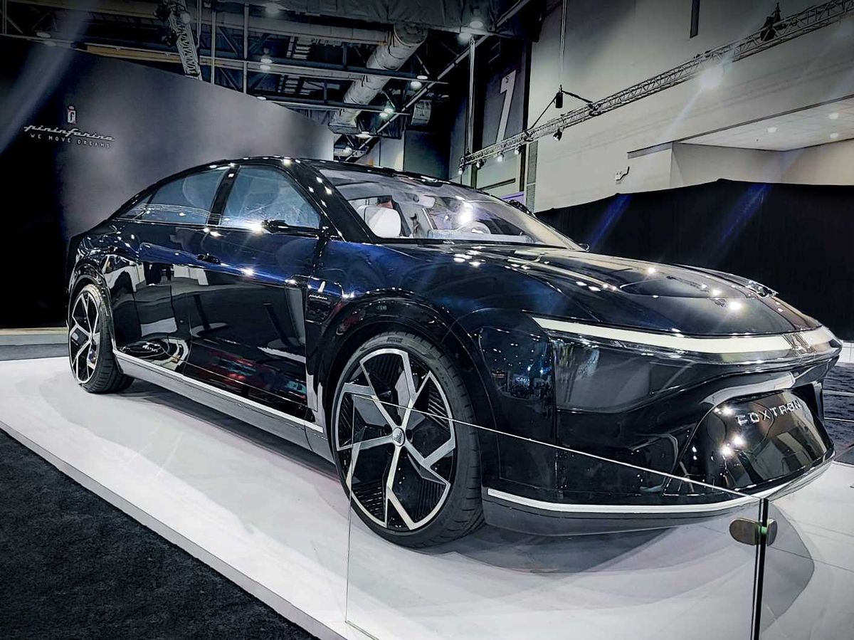 Foxtron. Bodywork, Exterior.