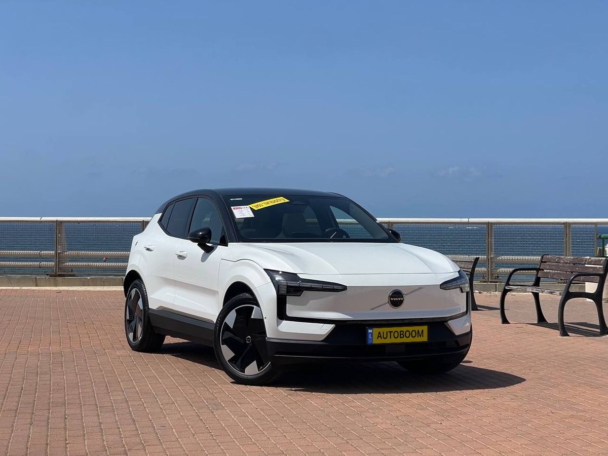 Volvo EX30 с пробегом, 2025, частная рука