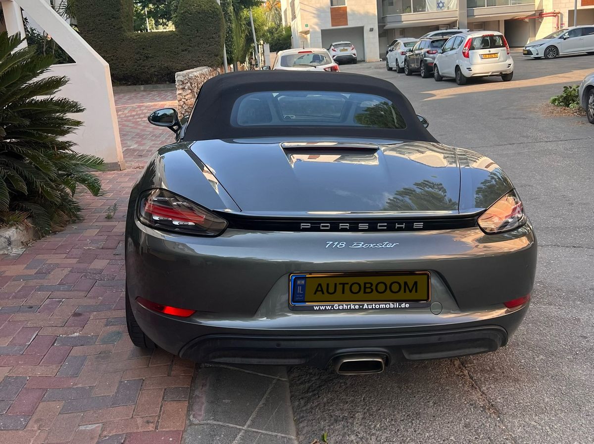 Porsche 718 Boxster 2nd hand, 2024, private hand