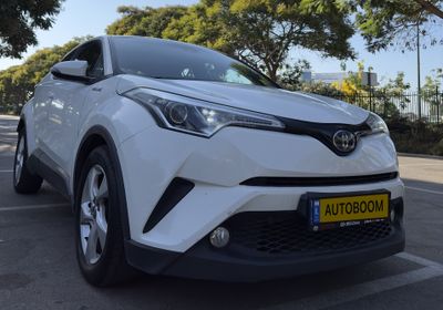 Toyota C-HR с пробегом, 2019