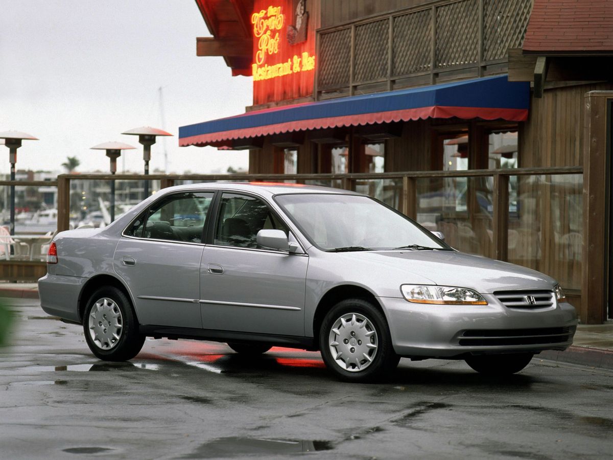 Honda Accord (USA) 2000. Carrosserie, extérieur. Berline, 6 génération, restyling