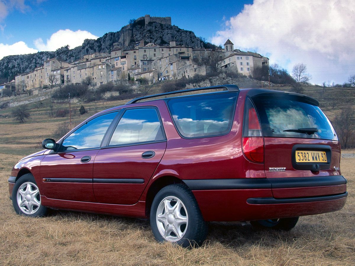 Renault Laguna 1995. Carrosserie, extérieur. Break 5-portes, 1 génération