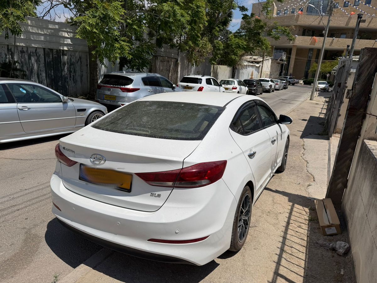 יונדאי אלנטרה רכב חדש, 2017