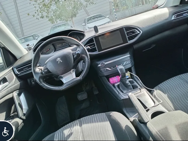 Peugeot 308 2nd hand, 2017, private hand