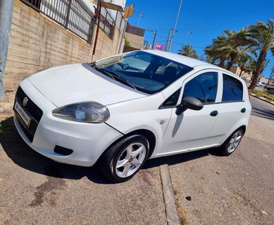 Fiat Punto 2ème main, 2010, main privée
