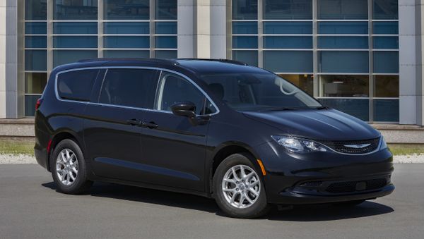 Chrysler Voyager 2020. Bodywork, Exterior. Minivan, 6 generation