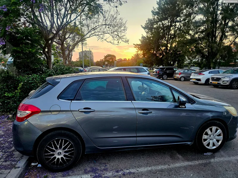 Citroen C4 с пробегом, 2011