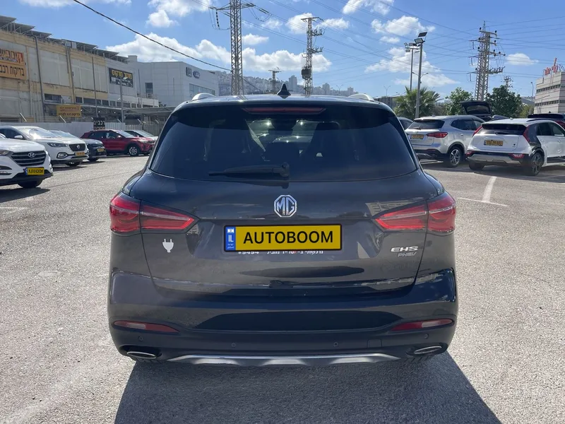 MG EHS 2ème main, 2022, main privée