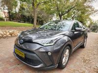 Toyota C-HR 2nd hand, 2022, private