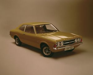 פורד קורטינה ‏1970. מרכב, צורה. סדאן 2 דלתות, 3 דור